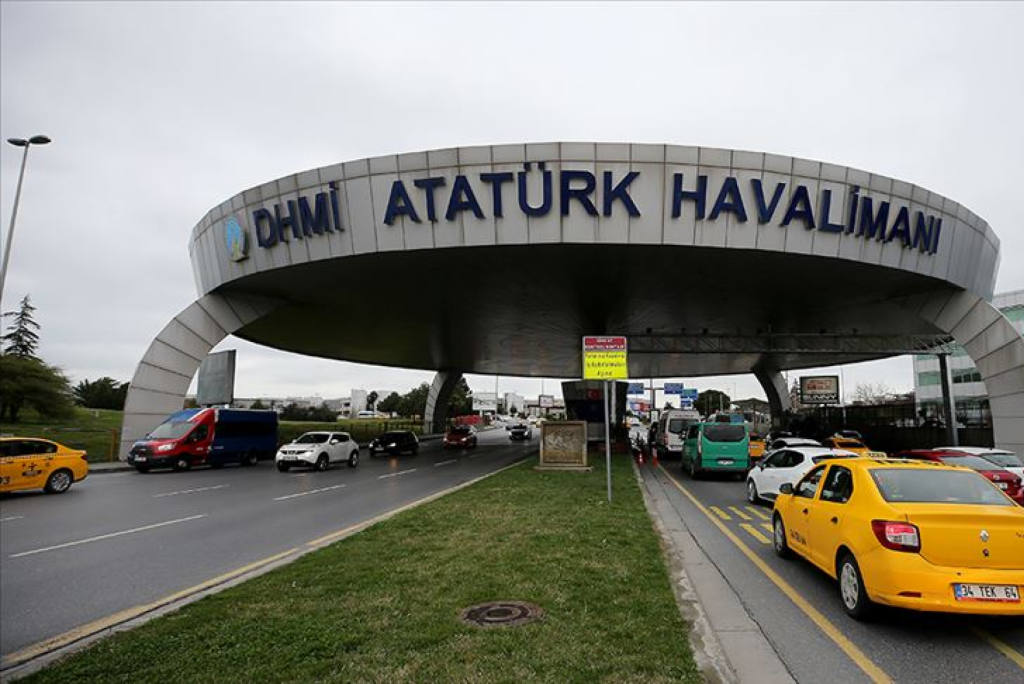 Atatürk Havalimanı Giriş