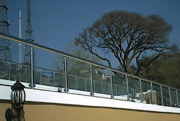 havuz kenar korkuluğu