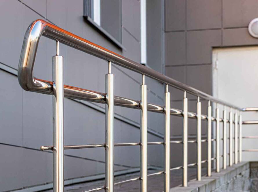 Pasif güvenlik sistemleri nedir, endüstriyel yapılarda neden zorunludur ve hangi sistemleri kapsar? Yapı güvenliği için teknik rehber.